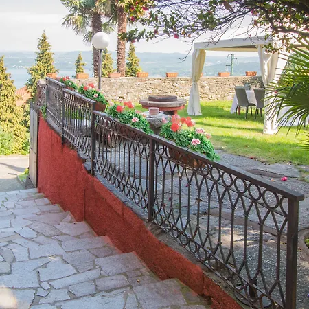 卡萨马瑞恰酒店 *